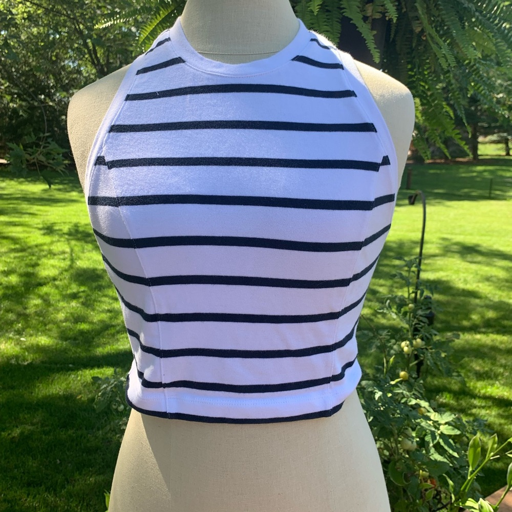 Abercrombie & Fitch cropped tank top